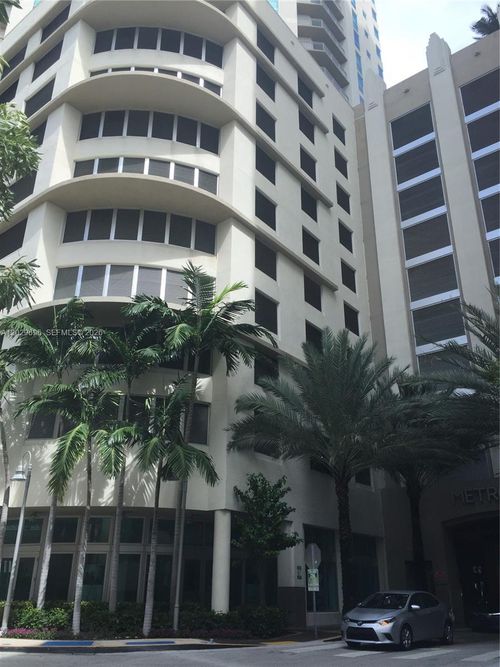 907-9066 Sw 73rd Ct, Miami, FL, 33156-2964 | Card Image