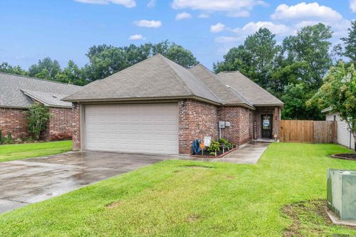 38215 Shelby Dr, Denham Springs, LA, 70706-1207 | Card Image
