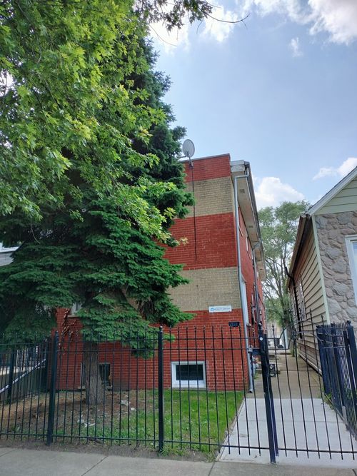1-7910 S Muskegon Ave, CHICAGO, IL, 60617-1582 | Card Image