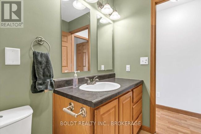 659 Port Maitland Road, Home with 3 bedrooms, 2 bathrooms and 2 parking in Haldimand (Dunnville) ON | Image 14