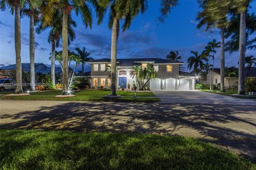 19361 Nw 8th St, Pembroke Pines, FL, 33029 | Card Image