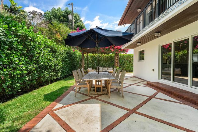 5551 San Vicente St, House other with 3 bedrooms, 3 bathrooms and null parking in Coral Gables FL | Image 35