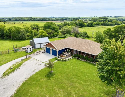 17320 C Rd, Delia, KS, 66418-9547 | Card Image