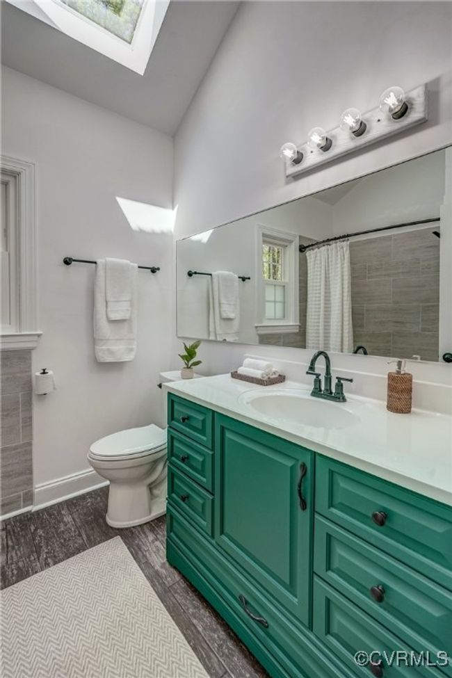 Tiled tub/shower | Image 39