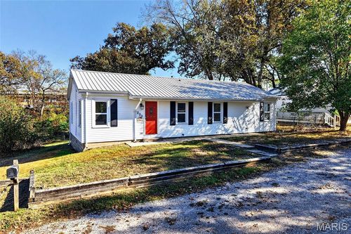 202 S Waller, Crocker, MO, 65452 | Card Image
