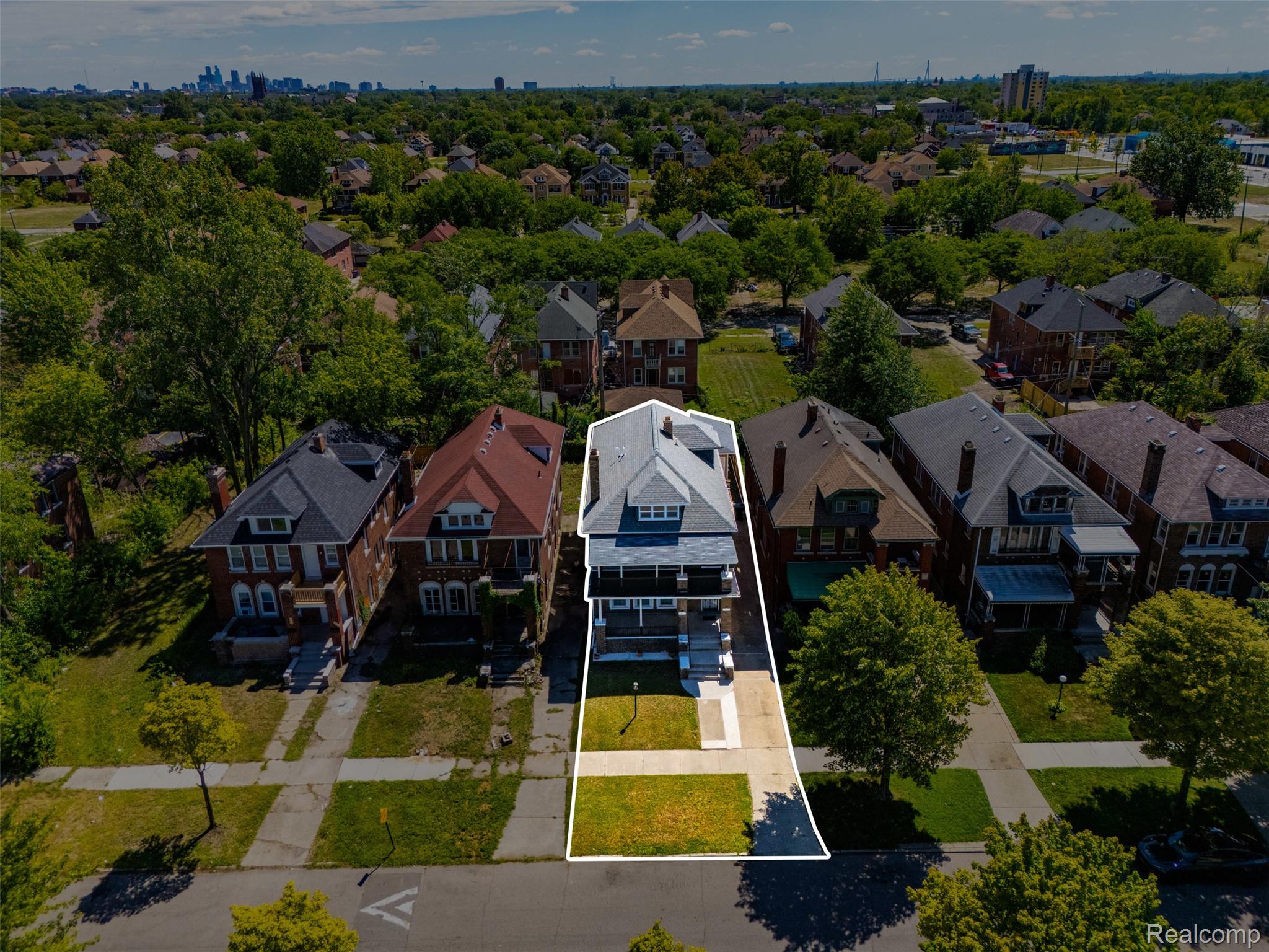 Residential Income in Detroit 3