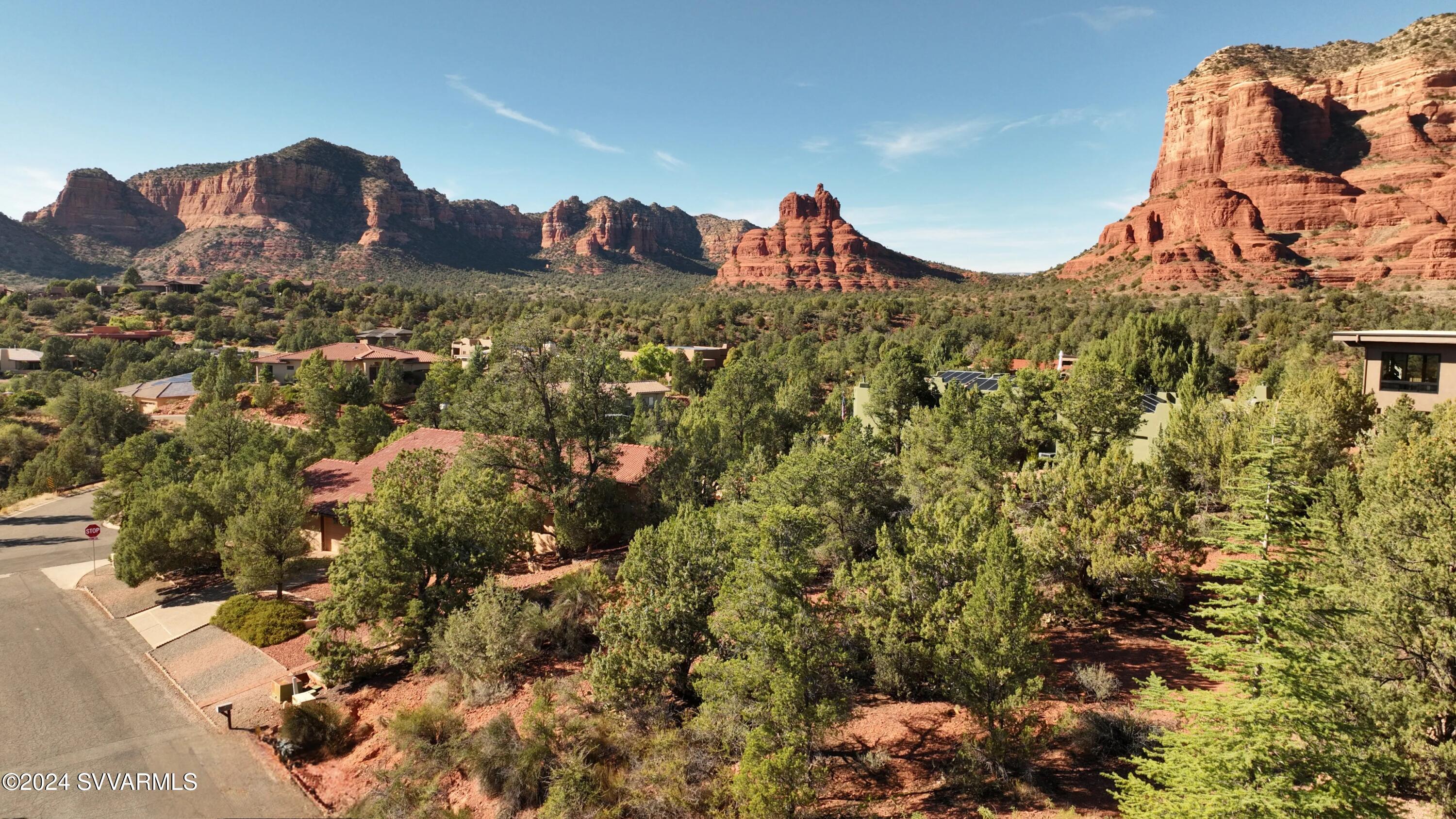 150 Pebble Drive, For Sale in Sedona Zoocasa