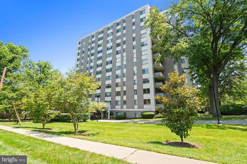 2-806-8315 N Brook Lane, BETHESDA, MD, 20814 | Card Image