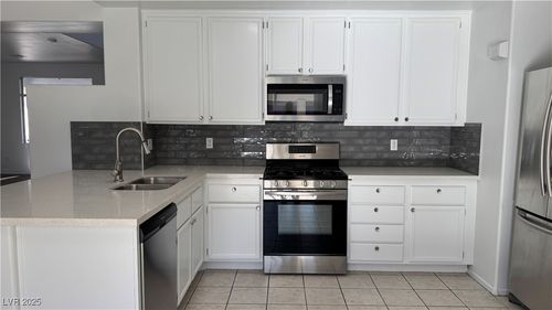 6523 Plum Orchard Cir, Las Vegas, NV, 89142-0966 | Card Image