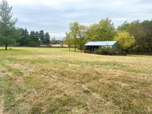 116 N Oak St, Newark, MO, 63458-1012 | Card Image