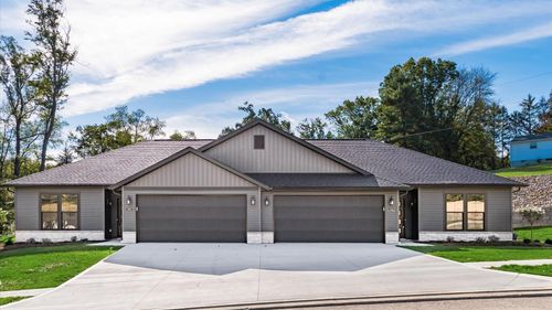 3452 Jamestown Dr, Zanesville, OH, 43701-0008 | Card Image