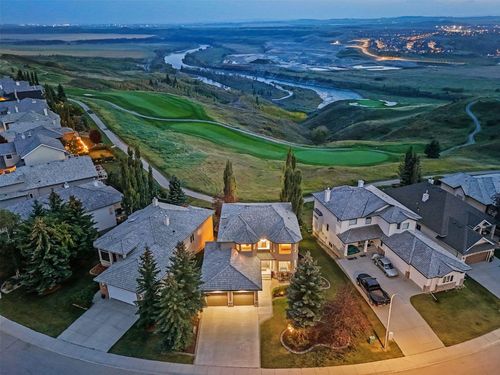 158 Gleneagles View, Cochrane, AB, T4C1W2 | Card Image