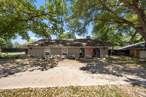3911 Shady Valley Dr, Arlington, TX, 76013-2931 | Card Image