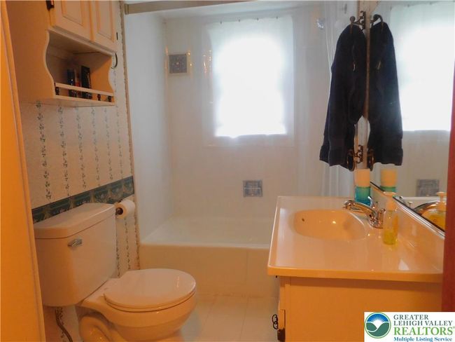 Main Bath | Image 14