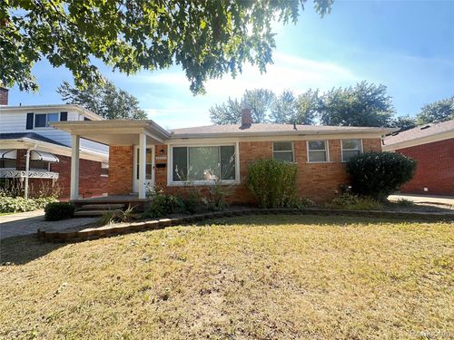 22424 Trombly St, Saint Clair Shores, MI, 48080-2885 | Card Image