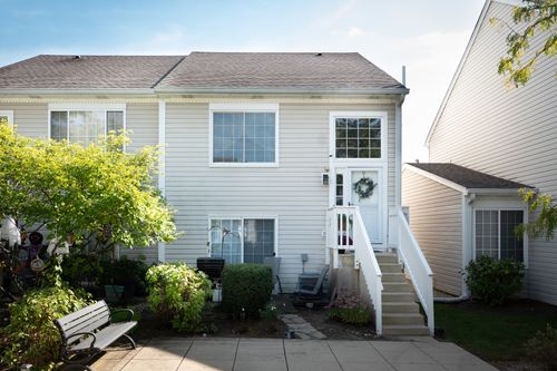 617-617 Hidden Creek Ln, North Aurora, IL, 60542-1169 | Card Image