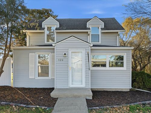 120 Green St, Center Point, IA, 52213-9701 | Card Image