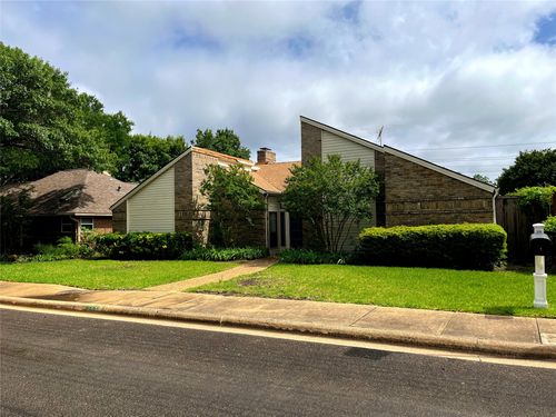 6616 Gretchen Ln, Dallas, TX, 75252-5449 | Card Image