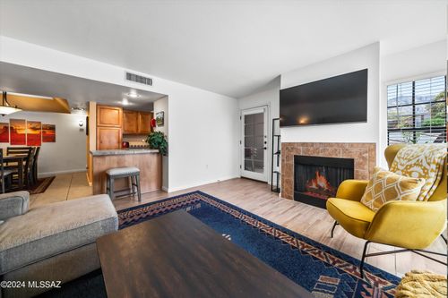 61-6445 N Tierra De Las Catalinas, Tucson, AZ, 85718 | Card Image