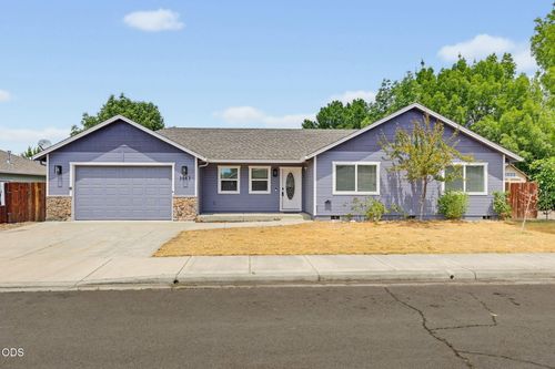 3643 Amelia Way, White City, OR, 97503-1133 | Card Image