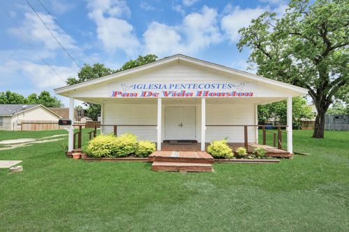 810 Lucky St, Houston, TX, 77088-7936 | Card Image