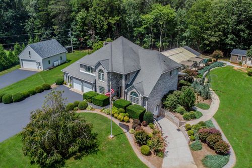 1193 Yarrow Rd, Bedford, VA, 24523-3685 | Card Image