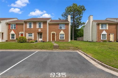 935 Still Harbor Circle, Chesapeake, VA, 23320 | Card Image