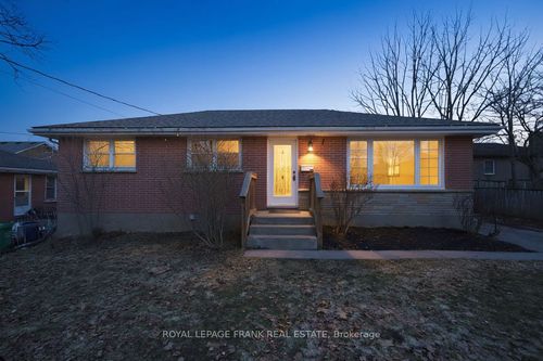 808 Aylmer St N, Peterborough, ON, K9H3Y4 | Card Image