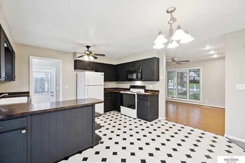 6338 Hartley St, Lincoln, NE, 68507-1856 | Card Image