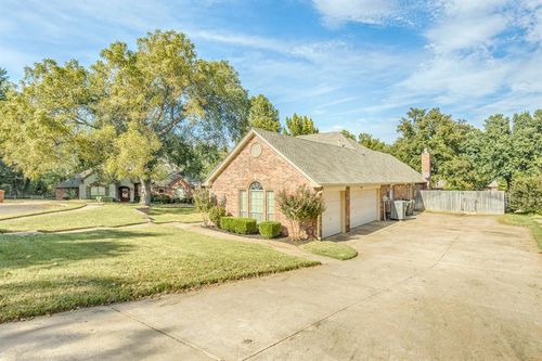 3716 Winners Circle, Edmond, OK, 73034 | Card Image