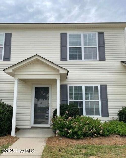 apt-e-4230 Dudleys Grant Dr, Winterville, NC, 28590-7938 | Card Image