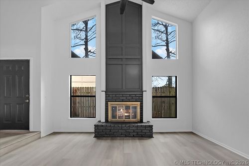 13005 28th Pl, Tulsa, OK, 74134-2423 | Card Image