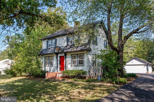 505 E State St, Doylestown, PA, 18901-4733 | Card Image