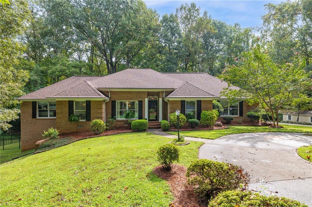 Gold Dust Ct, Greensboro, NC 27455