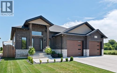 105 Conservation Blvd, Kingsville, ON, N9Y0E4 | Card Image