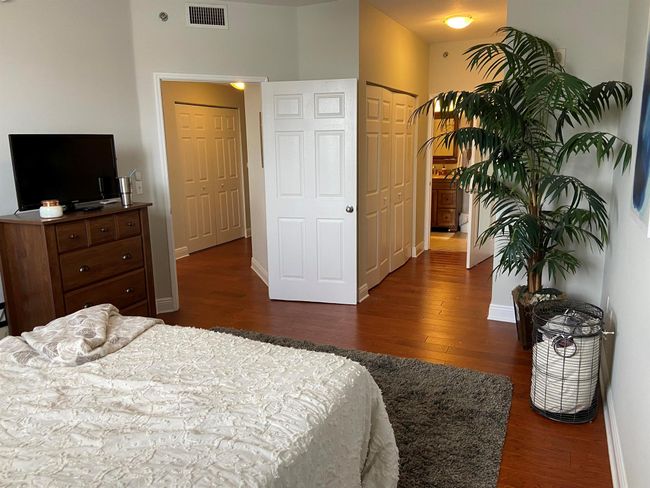 APT-512 - 616 Clearwater Park Rd, Condo with 2 bedrooms, 2 bathrooms and null parking in West Palm Beach FL | Image 12