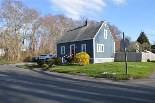 181 Franklin St, Warren, RI, 02885-2727 | Card Image