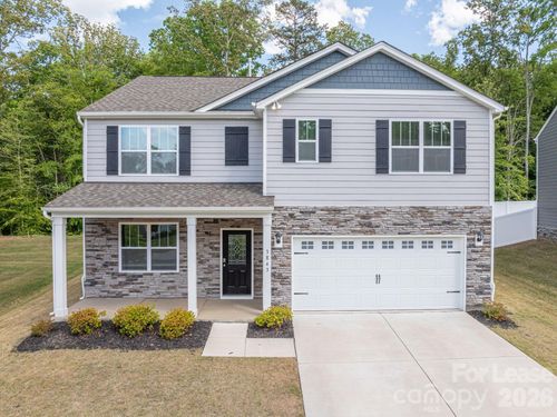 3843 Rosewood Dr, Mount Holly, NC, 28120-1302 | Card Image