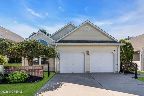 4 Woodburn Road, Manahawkin, NJ, 08050 | Card Image