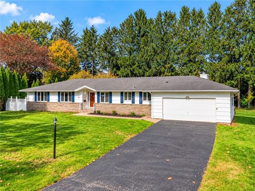 195 Hibiscus Drive, Brighton, NY, 14618 | Card Image