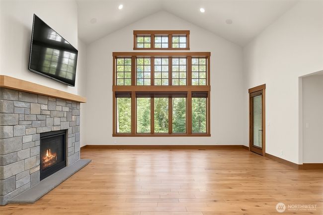 170 Rinky Dink Ln, House other with 5 bedrooms, 4 bathrooms and 3 parking in Cle Elum WA | Image 4