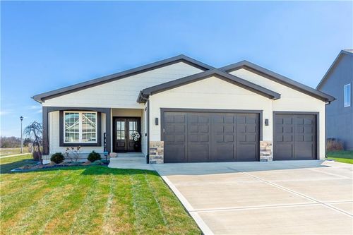 31757 W 168th Ct, Gardner, KS, 66030-9306 | Card Image