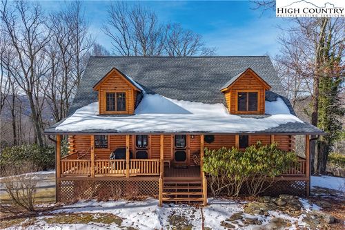 487 Klonteska Dr, Banner Elk, NC, 28604-7030 | Card Image