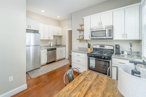 apt-1-646 E 7th St, Boston, MA, 02127-5499 | Card Image