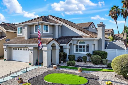 754 Roscommon Dr, Vacaville, CA, 95688-9257 | Card Image