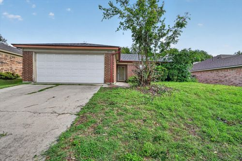5724 Sea Breeze Ln, Fort Worth, TX, 76135-2078 | Card Image