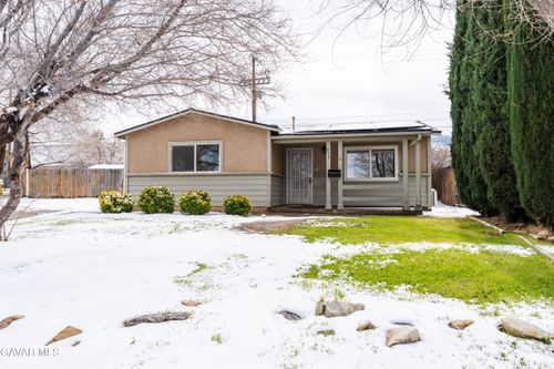 914 Acacia Ct, Tehachapi, CA, 93561-2231 | Card Image