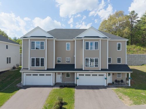 27-27 Pouts Ln, Uxbridge, MA, 01569-2182 | Card Image