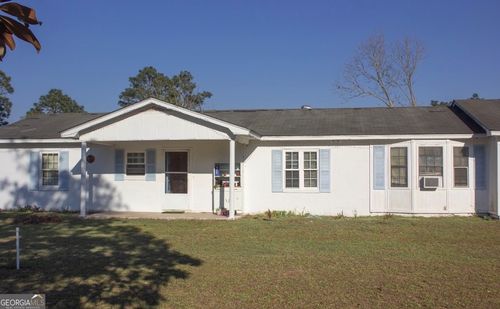 695 Jasmine Dr, Douglas, GA, 31535-5311 | Card Image