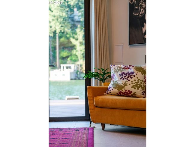 1115 Lake Front Rd, House other with 4 bedrooms, 4 bathrooms and 2 parking in Lake Oswego OR | Image 38